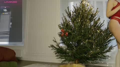 Sofi online show from December 25, 11:11 am