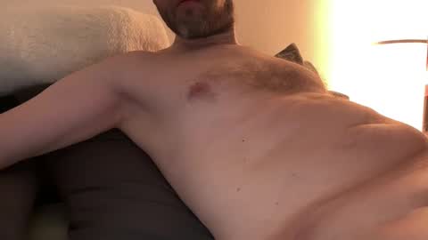 Snapshot of interestedhun chatting on February 2, 10:13 am InterestedHun online show from February 2, 10:13 am