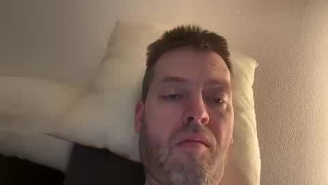 Snapshot of interestedhun chatting on February 18, 8:27 am InterestedHun online show from February 18, 8:27 am