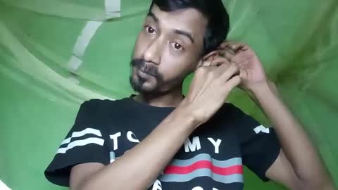 interne8famous online show from December 16, 2:22 pm