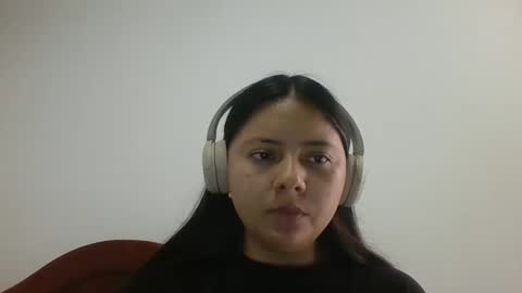 Iris 3 online show from November 5, 9:59 pm