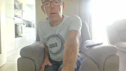 inthemood63 online show from September 15, 3:45 pm