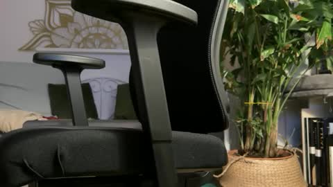 intressiert online show from February 19, 5:31 pm