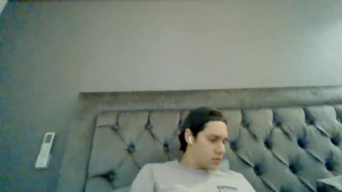 Snapshot of introducingthebrilliance chatting on June 22, 2:13 am WillyTripleXxx online show from June 22, 2:13 am