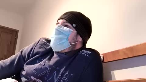 Snapshot of iplaywithu221 chatting on February 22, 6:28 pm iplaywithu221 online show from February 22, 6:28 pm