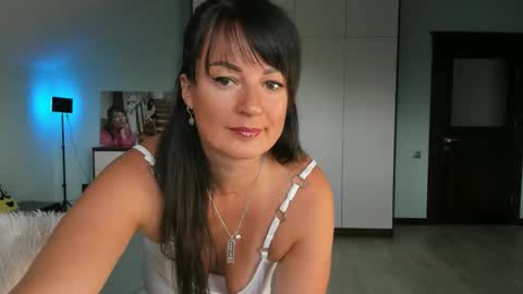 iracherrynow online show from October 5, 11:08 am