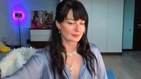 iracherrynow online show from November 10, 12:48 pm