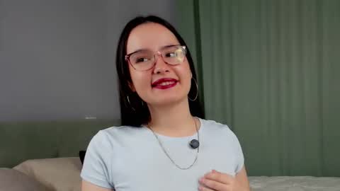 Snapshot of iralascola chatting on October 8, 1:14 am Mia online show from October 8, 1:14 am