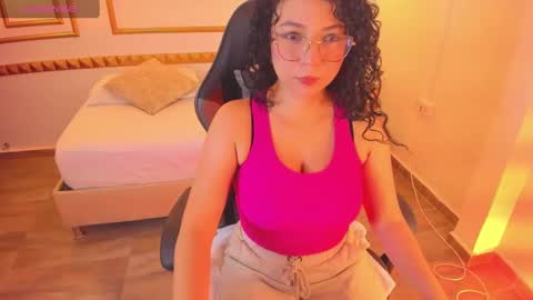 Irantzu online show from February 27, 7:37 pm