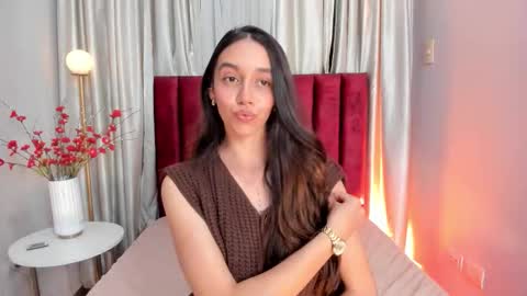 Snapshot of iremlee_ chatting on October 18, 12:35 am Irem Lee online show from October 18, 12:35 am