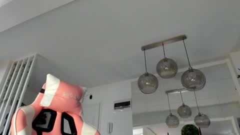 Ir s room online show from October 18, 5:32 am