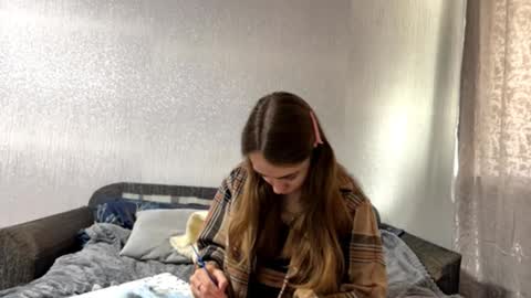 Snapshot of irinaballesteros chatting on September 16, 9:10 am Evie online show from September 16, 9:10 am