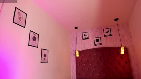 iris_77 online show from January 15, 11:48 am