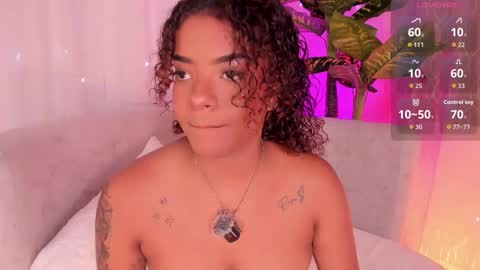 Snapshot of iris_hott1 chatting on October 8, 3:26 am iris online show from October 8, 3:26 am