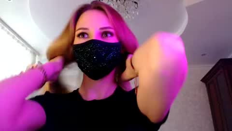 Snapshot of iris_lave chatting on July 2, 2:45 pm Lily online show from July 2, 2:45 pm