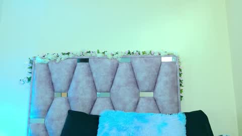 Snapshot of iris_mandarinne chatting on February 1, 4:16 pm Iris online show from February 1, 4:16 pm