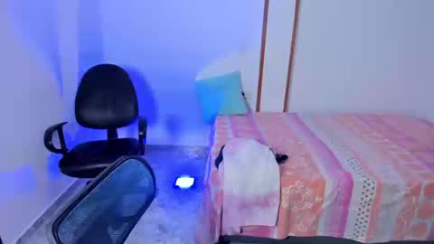 Iris online show from September 25, 2:21 pm