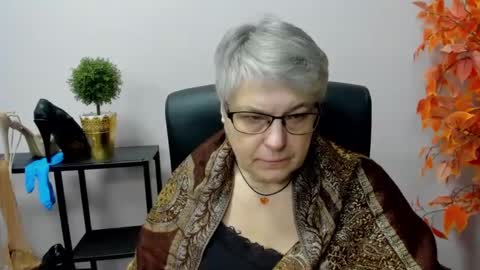 I R I S online show from December 31, 7:10 am