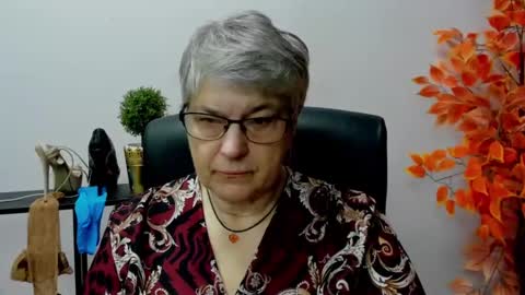 I R I S online show from January 20, 7:15 am