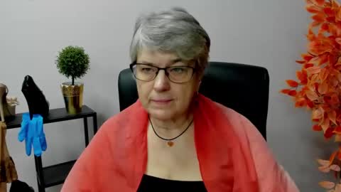 I R I S online show from February 7, 11:34 am