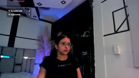 Snapshot of irisfyre chatting on May 21, 12:23 pm Iris Fyre online show from May 21, 12:23 pm