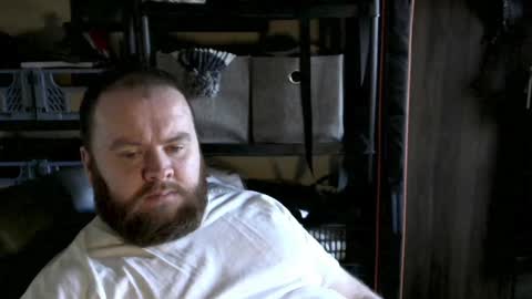 Snapshot of irishdaddy24 chatting on January 3, 1:58 pm twitter theirishman205 online show from January 3, 1:58 pm