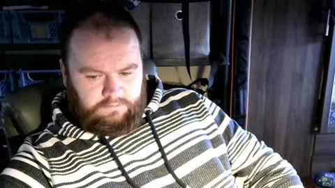 Snapshot of irishdaddy24 chatting on January 7, 12:52 pm twitter theirishman205 online show from January 7, 12:52 pm