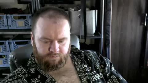 Snapshot of irishdaddy24 chatting on February 22, 12:19 pm twitter theirishman205 online show from February 22, 12:19 pm