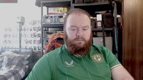 Snapshot of irishdaddy24 chatting on September 13, 9:20 am twitter theirishman205 online show from September 13, 9:20 am