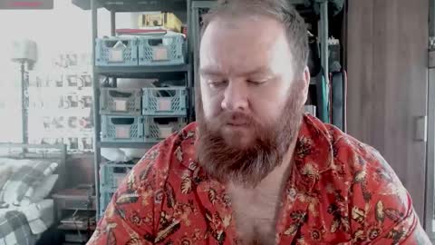 Snapshot of irishdaddy24 chatting on September 15, 10:26 am twitter theirishman205 online show from September 15, 10:26 am