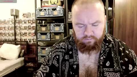 Snapshot of irishdaddy24 chatting on September 21, 2:35 am twitter theirishman205 online show from September 21, 2:35 am