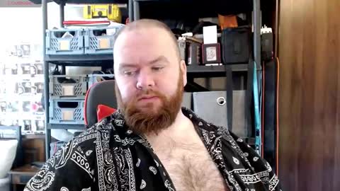 Snapshot of irishdaddy24 chatting on September 22, 12:40 pm twitter theirishman205 online show from September 22, 12:40 pm