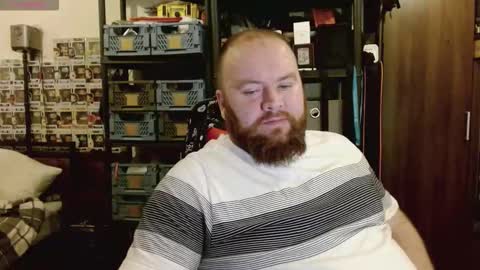 Snapshot of irishdaddy24 chatting on September 24, 8:01 pm twitter theirishman205 online show from September 24, 8:01 pm