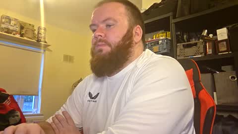 Snapshot of irishdaddy24 chatting on October 14, 5:14 pm twitter theirishman205 online show from October 14, 5:14 pm