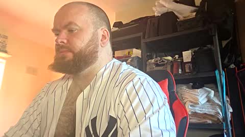 twitter theirishman205 online show from November 10, 10:36 am