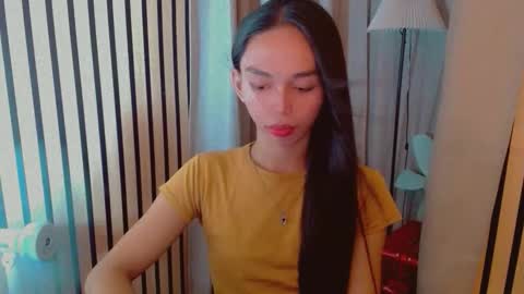 IRISH AND TRIXIE online show from April 9, 2:33 am