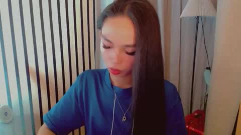 IRISH AND TRIXIE online show from April 11, 2:38 am