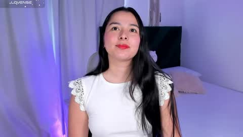 Iris Moira  online show from June 3, 1:14 pm