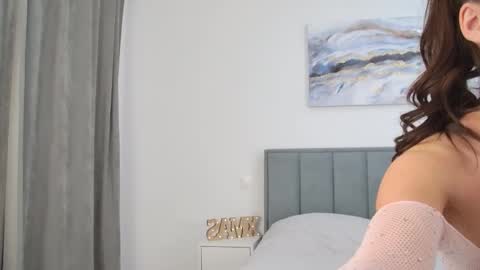 Iris online show from December 22, 5:32 pm