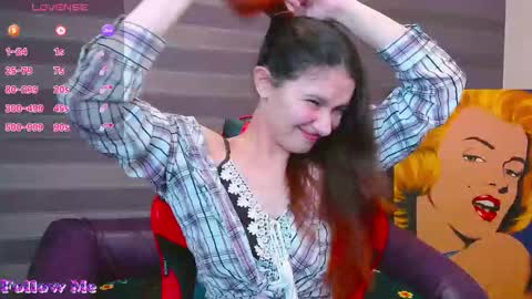 Snapshot of irisnichols chatting on February 21, 1:06 am Iris online show from February 21, 1:06 am