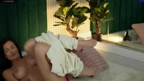 Maria online show from September 12, 2:33 am