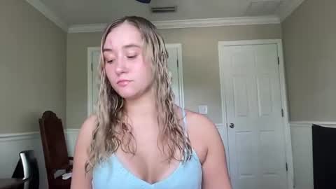 Snapshot of irispink1 chatting on June 21, 6:43 pm Irispink1 online show from June 21, 6:43 pm