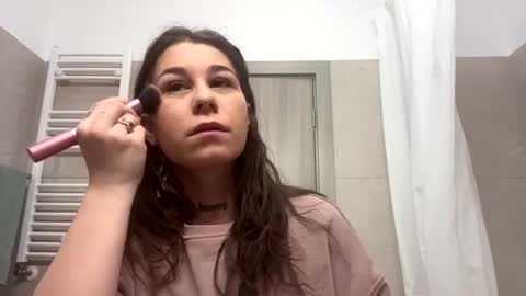 Snapshot of irisreynolds chatting on February 16, 3:37 am Maria online show from February 16, 3:37 am