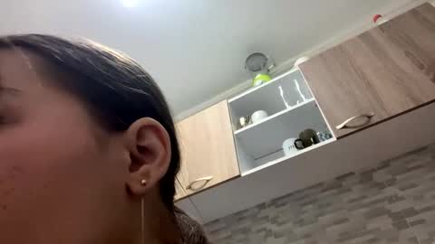 Snapshot of irisreynolds chatting on February 26, 3:53 am Maria online show from February 26, 3:53 am