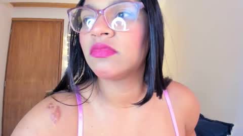 iris online show from February 19, 11:39 am