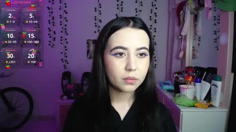 Iris  online show from December 2, 2:50 am