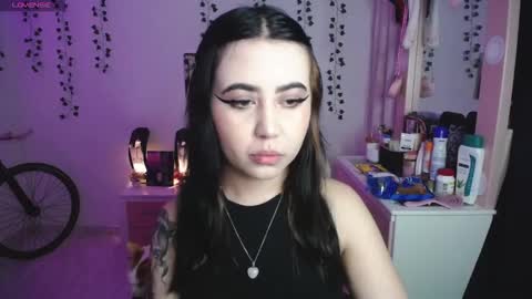 Snapshot of iriss_sky chatting on January 18, 7:34 am Iris online show from January 18, 7:34 am