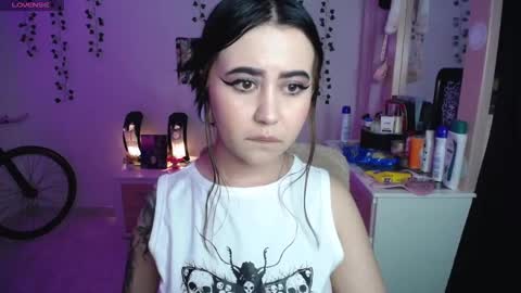 Snapshot of iriss_sky chatting on January 19, 4:27 am Iris online show from January 19, 4:27 am