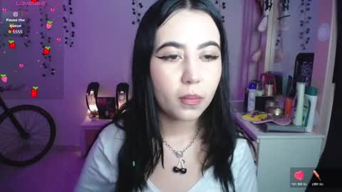 Snapshot of iriss_sky chatting on February 5, 2:27 am Iris online show from February 5, 2:27 am