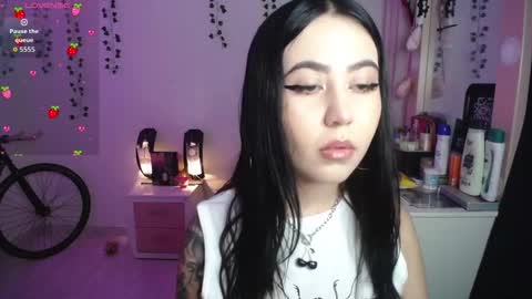 Snapshot of iriss_sky chatting on February 7, 4:38 am Iris online show from February 7, 4:38 am